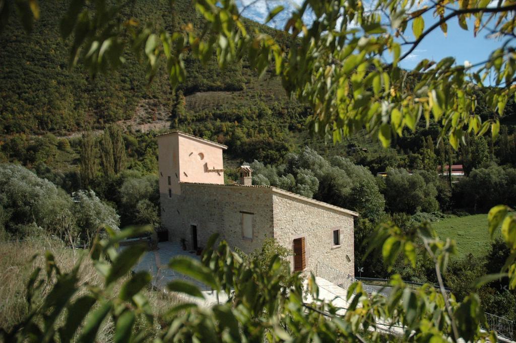 Agriturismo Casale La Palombara Cerreto di Spoleto Exterior photo